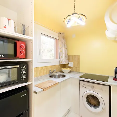 Boulouris Apartment *