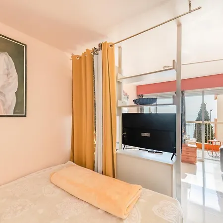 Boulouris Apartment